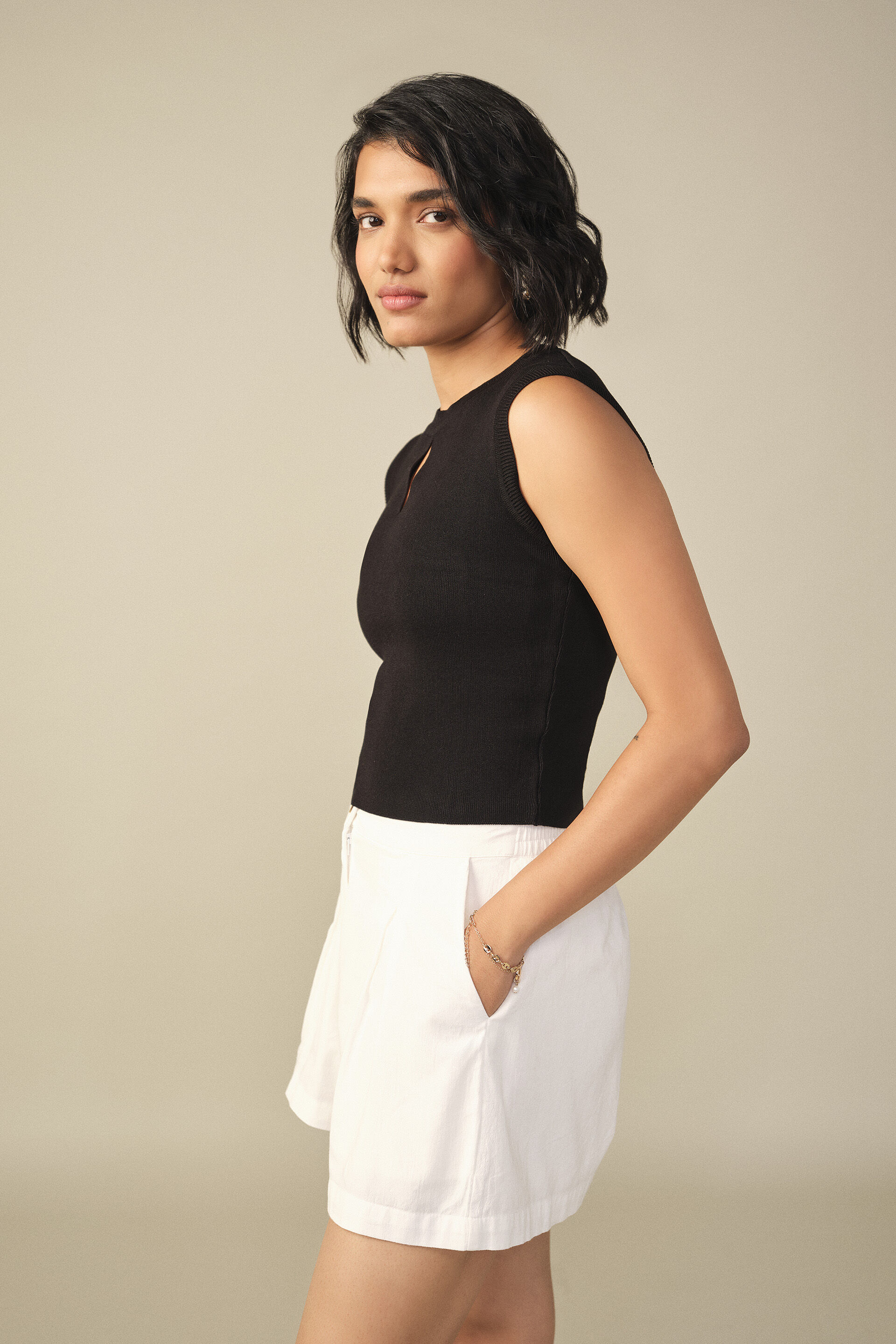 Bodycon Cotton Crop Top in Black, Black, image 4